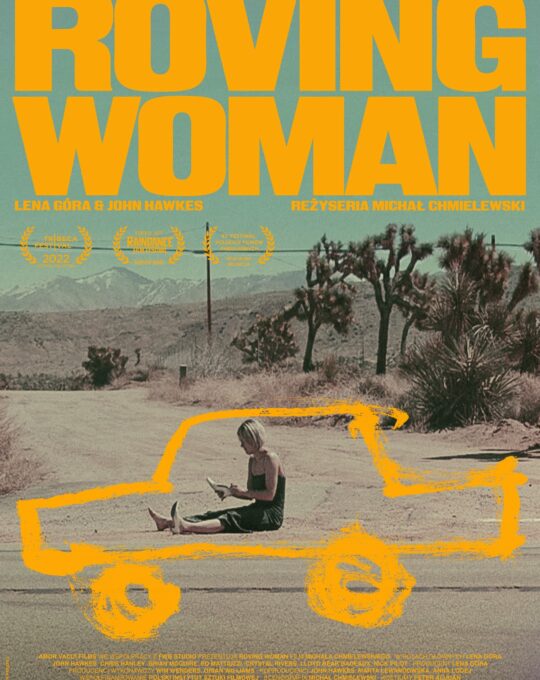 ROVING WOMAN (2022)