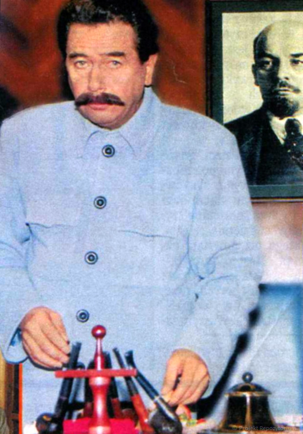 Kinowy pokaz Teatru Telewizji TVP: „HERBATKA U STALINA” (1999)